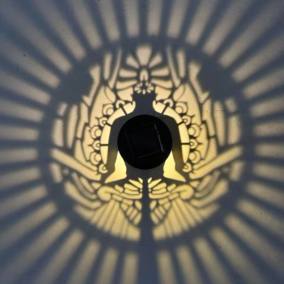 Applique murale extérieure à projection de soleil Mandala avec boîtier en métal à motifs et capteur automatique du crépuscule à l'aube