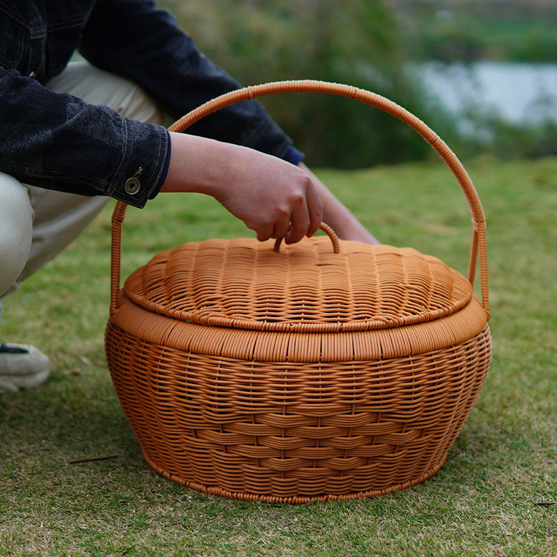 Panier à linge élégant pour femme avec couvercle et poignées pratiques