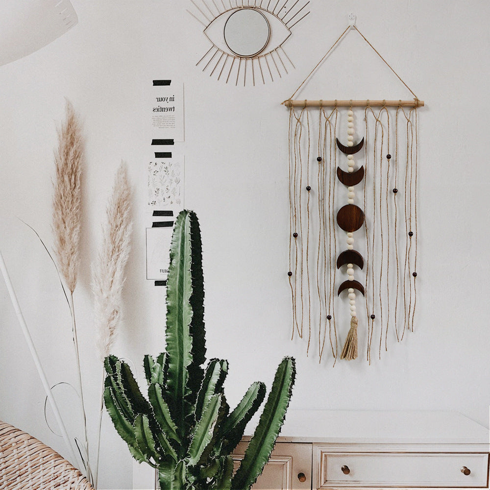 Décoration murale en macramé avec motif lune