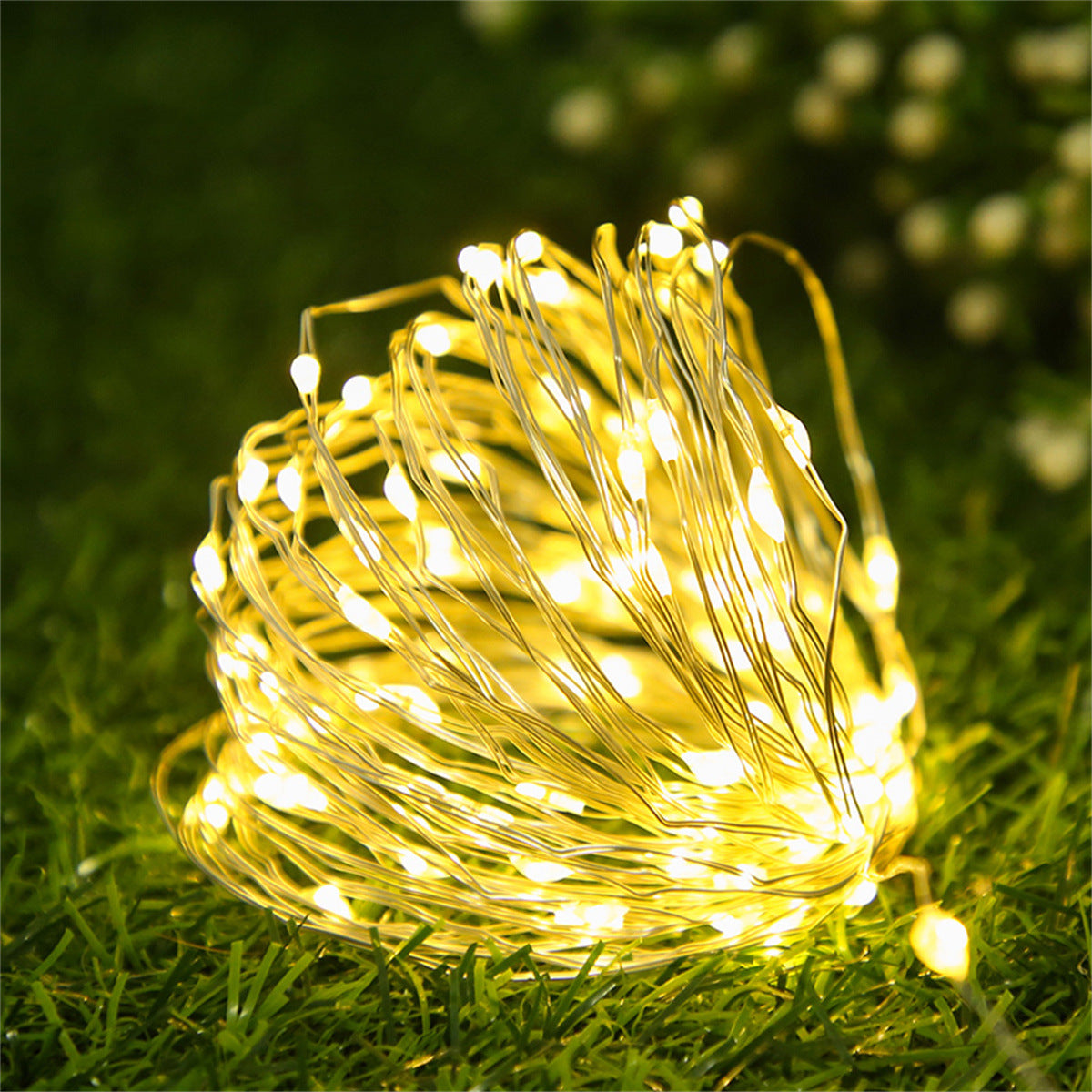 Guirlande lumineuse solaire d'extérieur en fil de cuivre avec boîtier de batterie rechargeable et piquet de terre