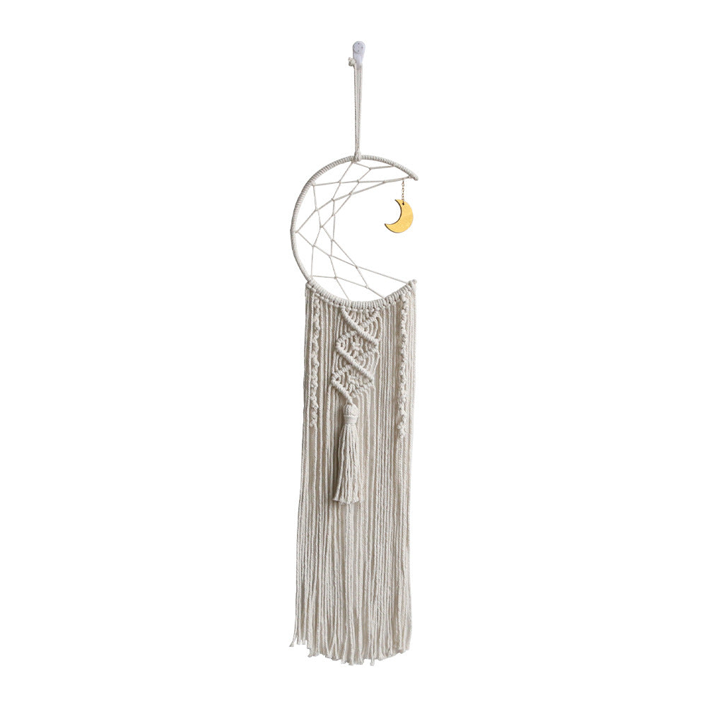 Décoration murale macramé motif lune beige, lune dorée, en matériaux naturels, facile à accrocher