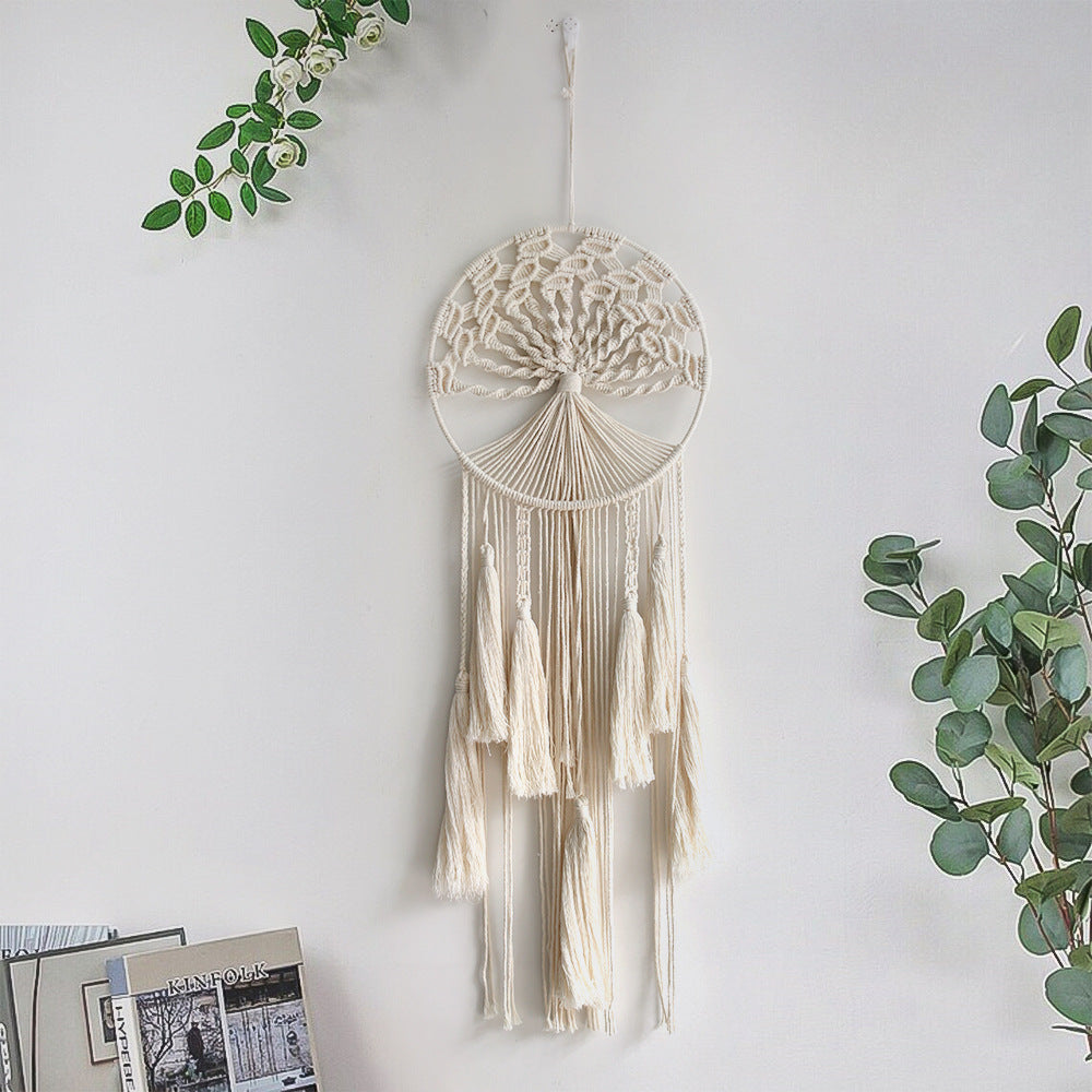 Décoration murale macramé motif lune beige, lune dorée, en matériaux naturels, facile à accrocher