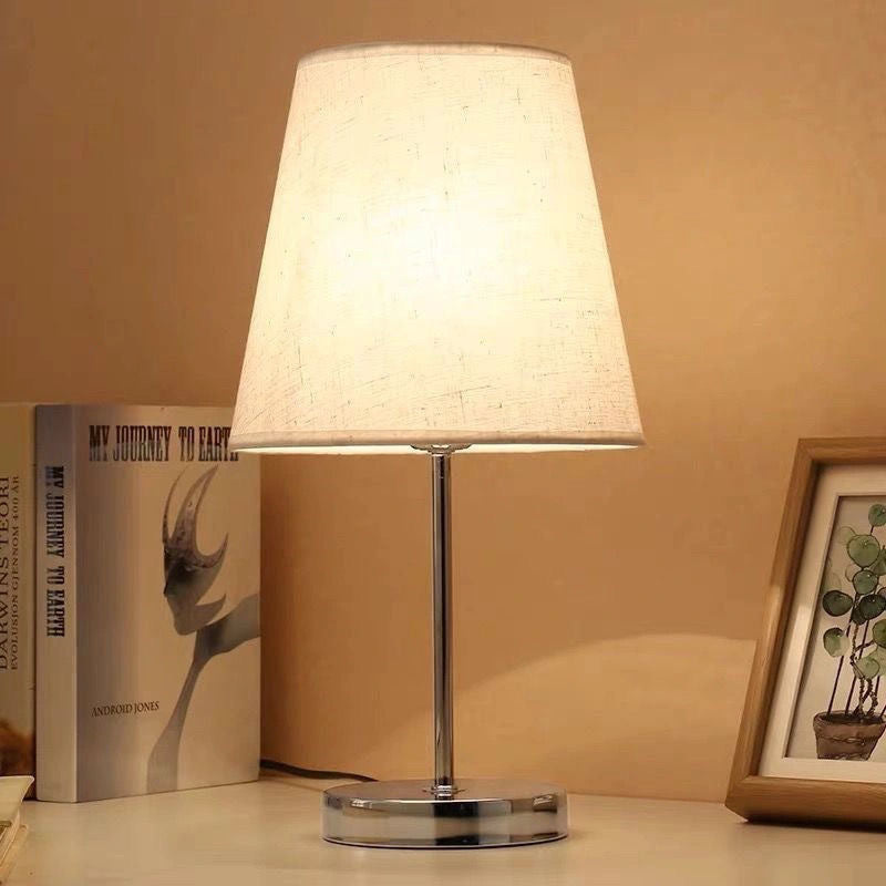 Lampe de chevet contemporaine