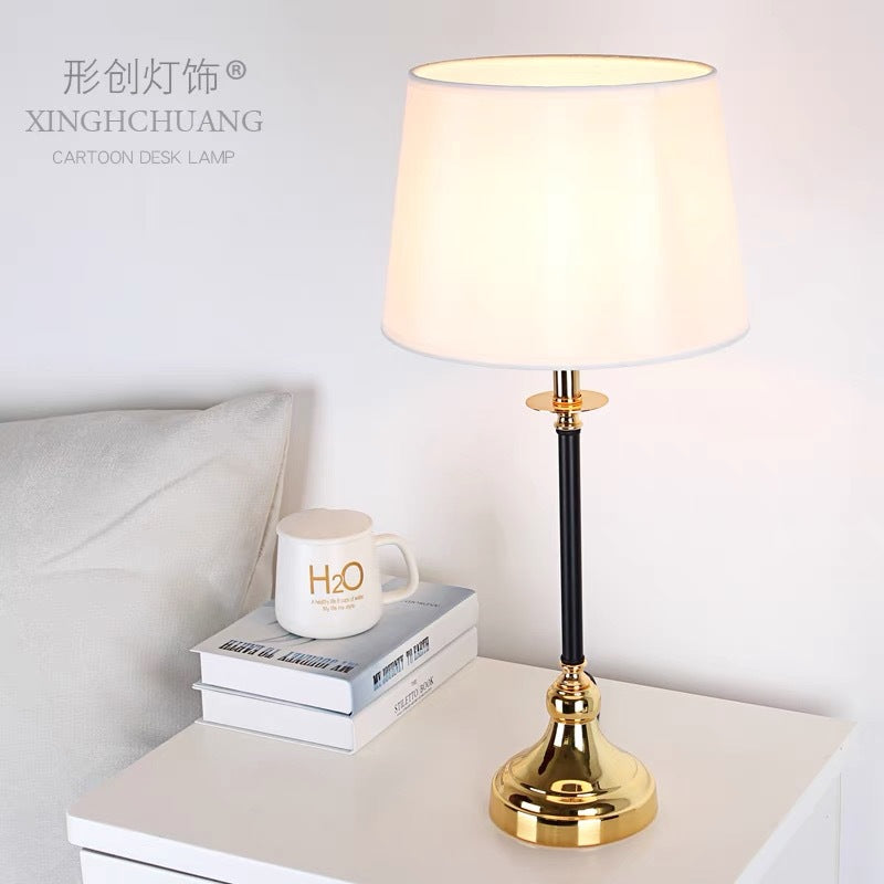 Lampe de bureau élégante