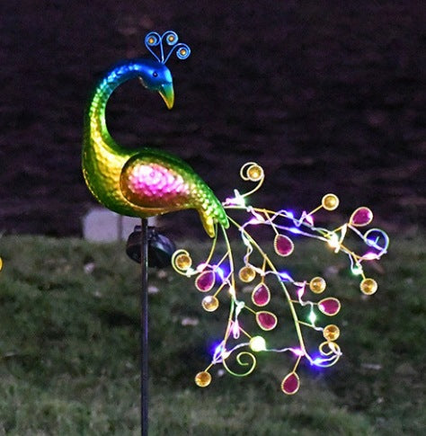 Sculpture décorative en métal de paon sur piquet de jardin avec guirlande lumineuse LED intégrée et piquet extérieur résistant aux intempéries