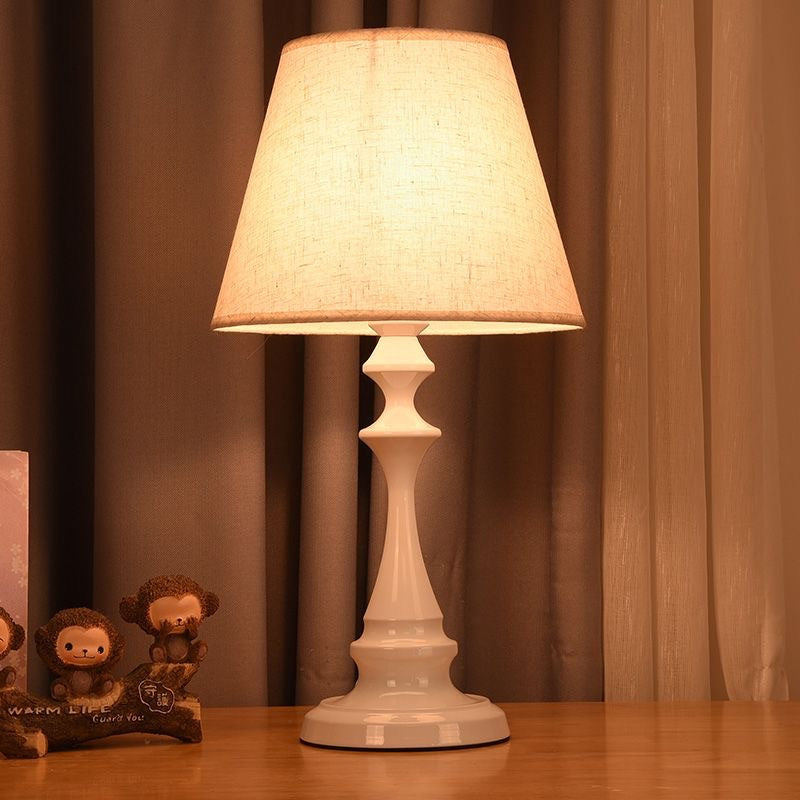 Lampe de bureau décorative minimaliste moderne