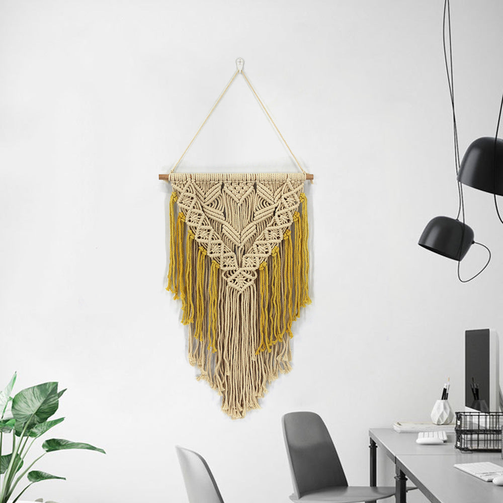 Décoration murale en macramé avec franges créatives