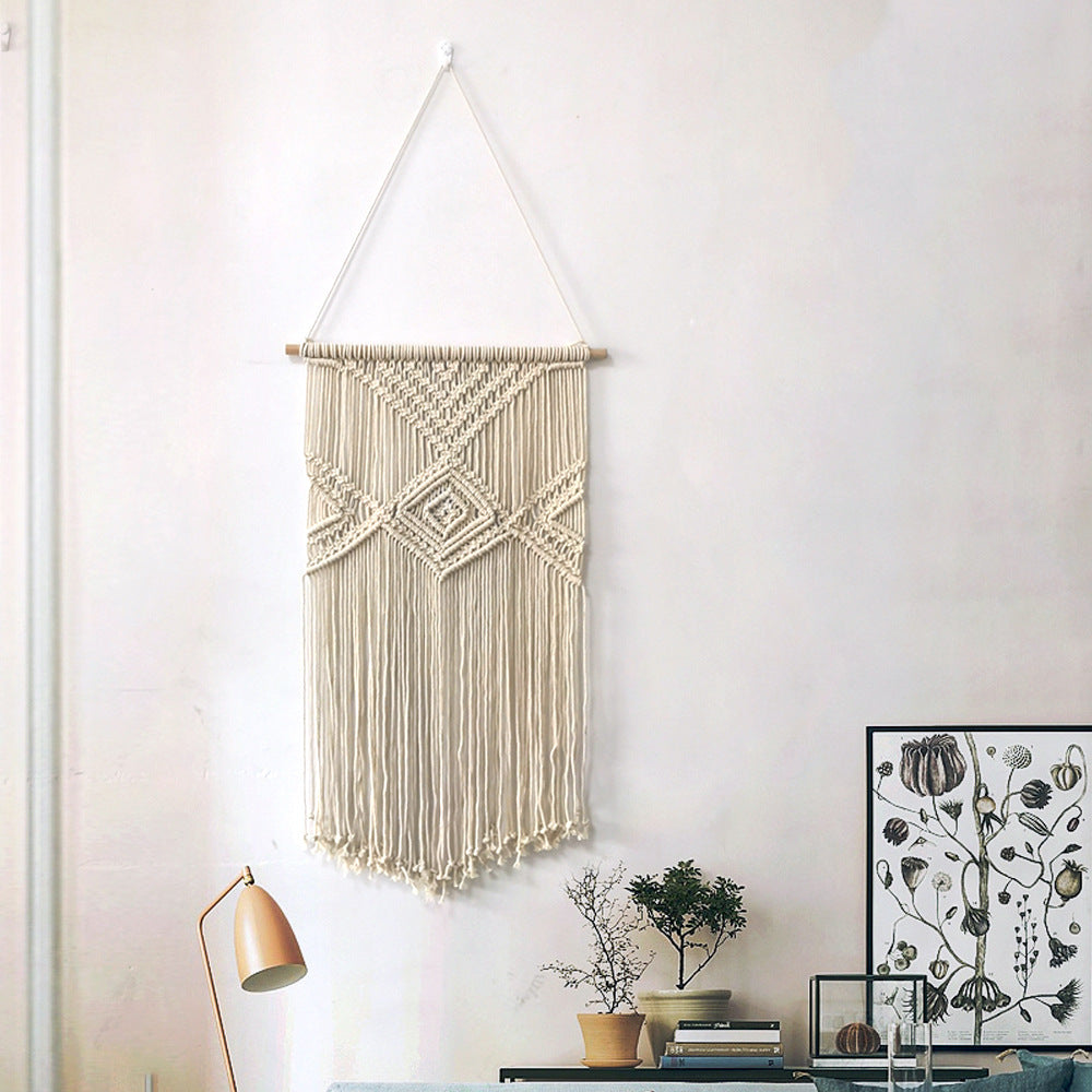 Décoration murale en macramé avec détails artistiques
