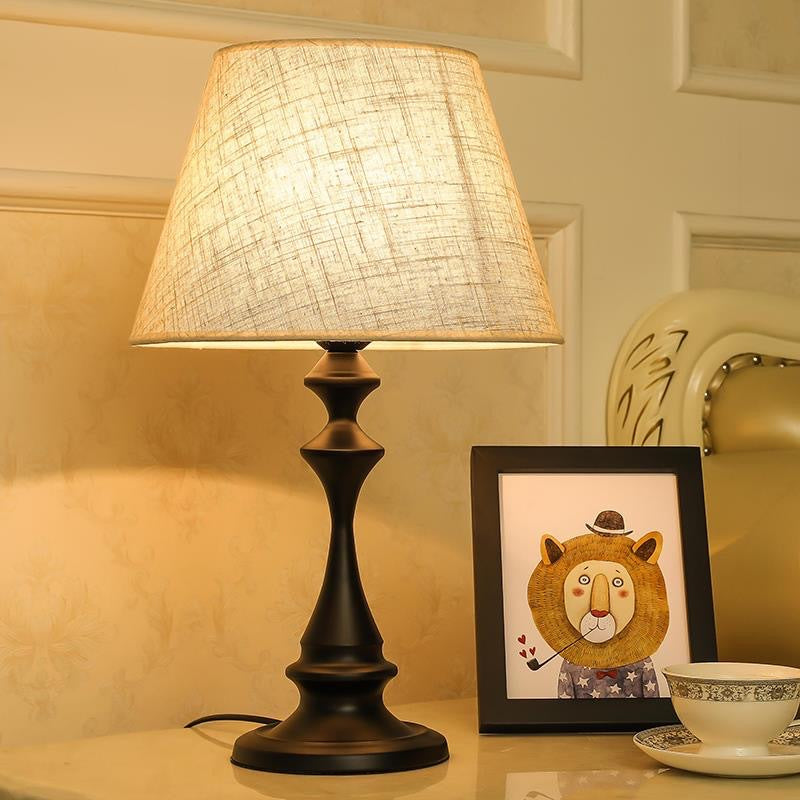 Lampe de table de chevet élégante
