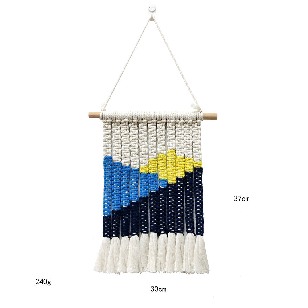 Décoration murale en macramé avec motif géométrique élégant