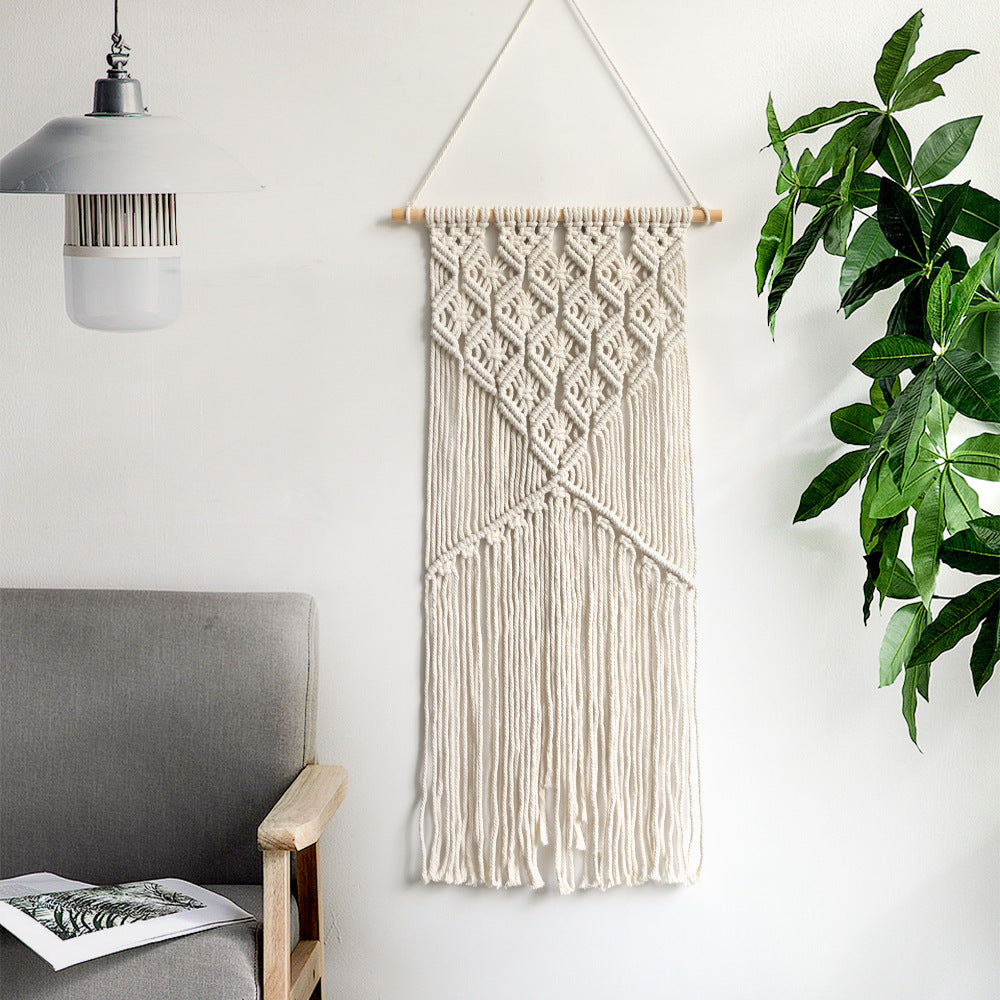 Décoration murale en macramé avec franges créatives