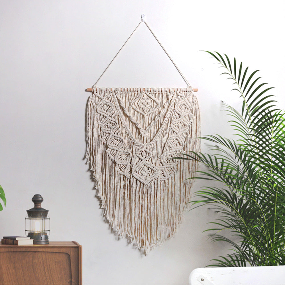 Décoration murale en macramé avec détails artistiques
