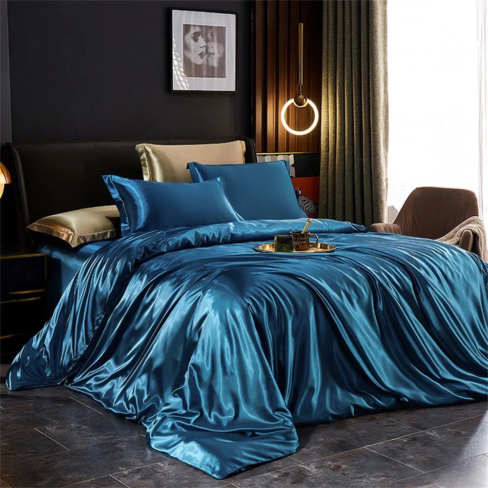Parure de lit SilkLuxe au toucher ultra doux et élégant.