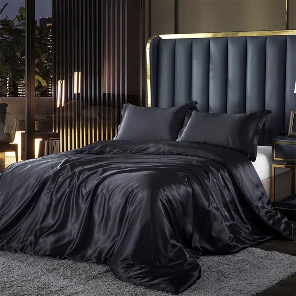 Parure de lit SilkLuxe au toucher ultra doux et élégant.