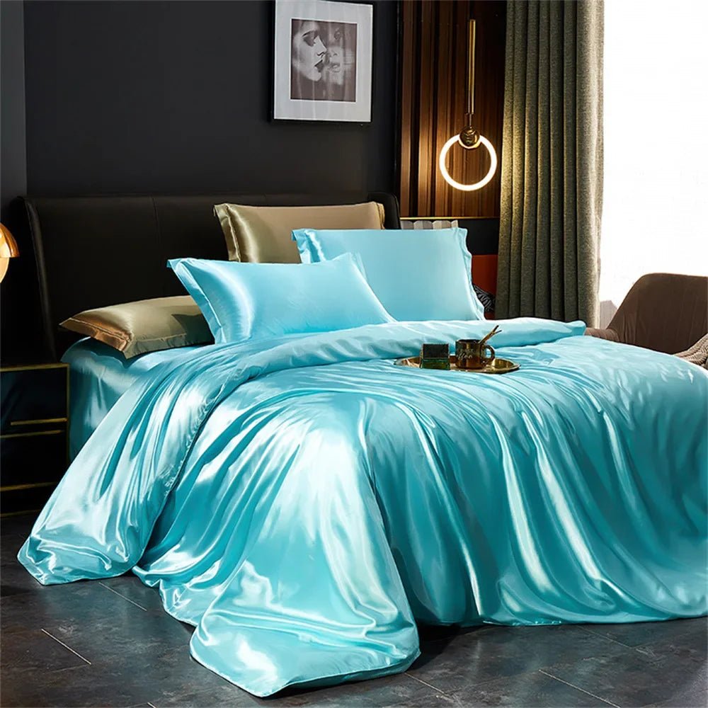 Parure de lit SilkLuxe au toucher ultra doux et élégant.