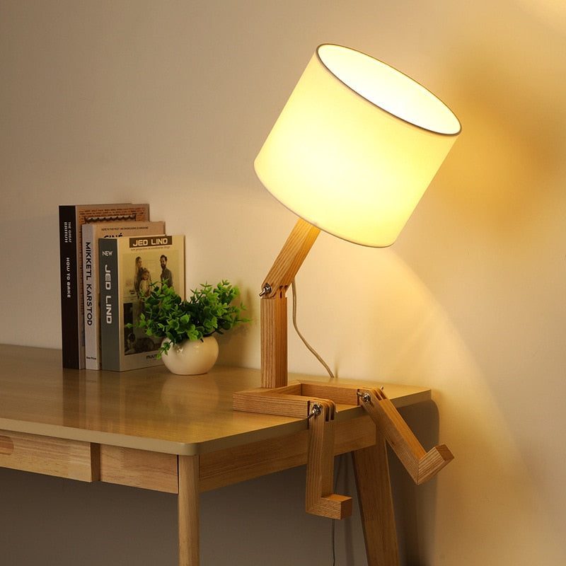 Lampe de bureau en bois robot