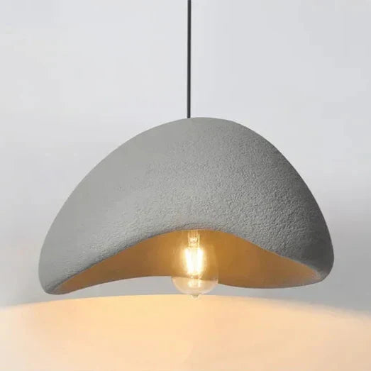 Lampe suspendue minimaliste avec texture naturelle et lumière d'ambiance chaleureuse pour salle à manger et salon | Sansotis