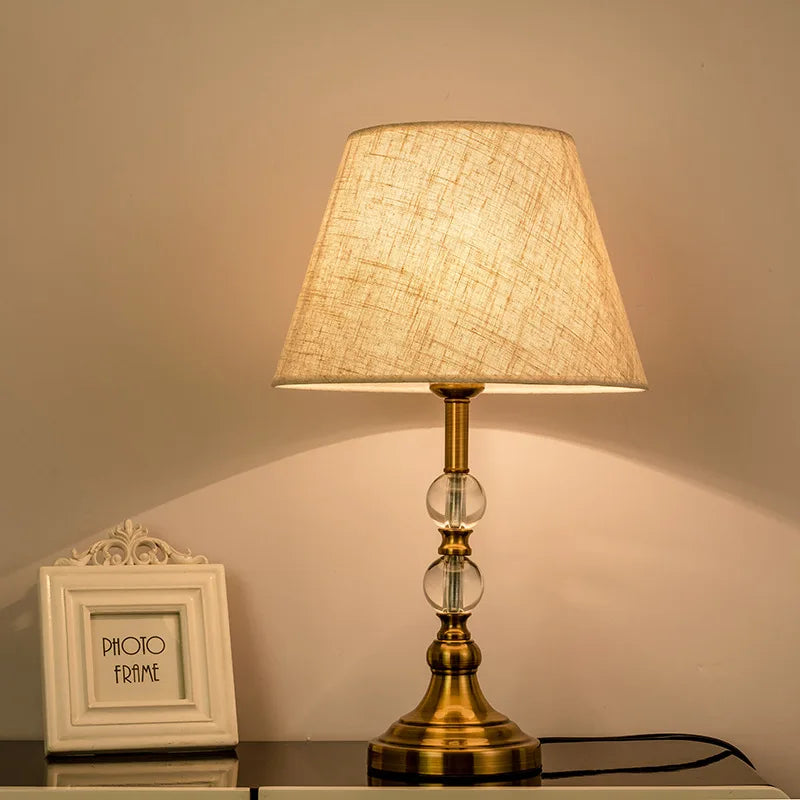 Lampe de chevet américaine en cristal de cuivre imitation – Lampe de bureau de style européen moderne
