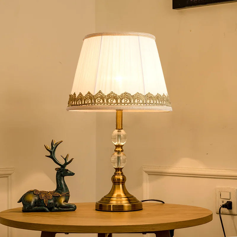 Lampe de chevet américaine en cristal de cuivre imitation – Lampe de bureau de style européen moderne