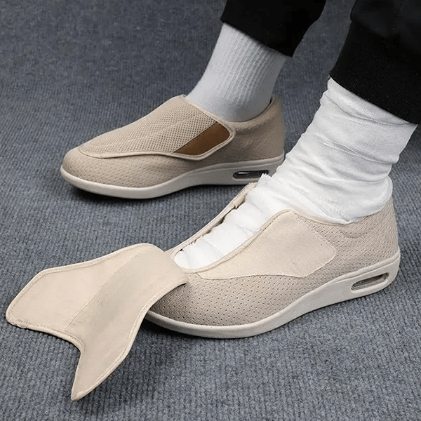 Chaussures avec boîte à orteils spacieuse