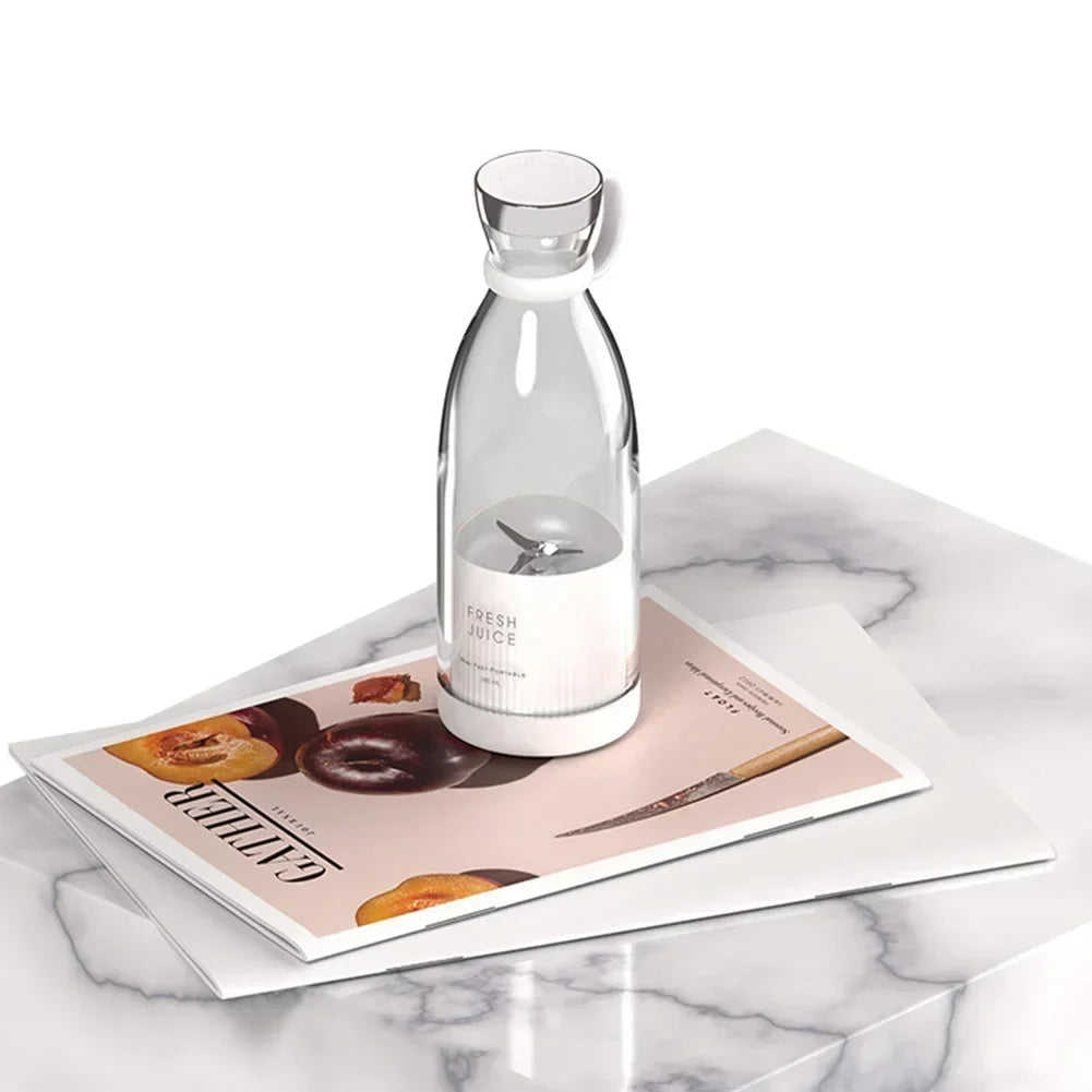 JuicyGo™ – Préparez des smoothies frais partout en un rien de temps