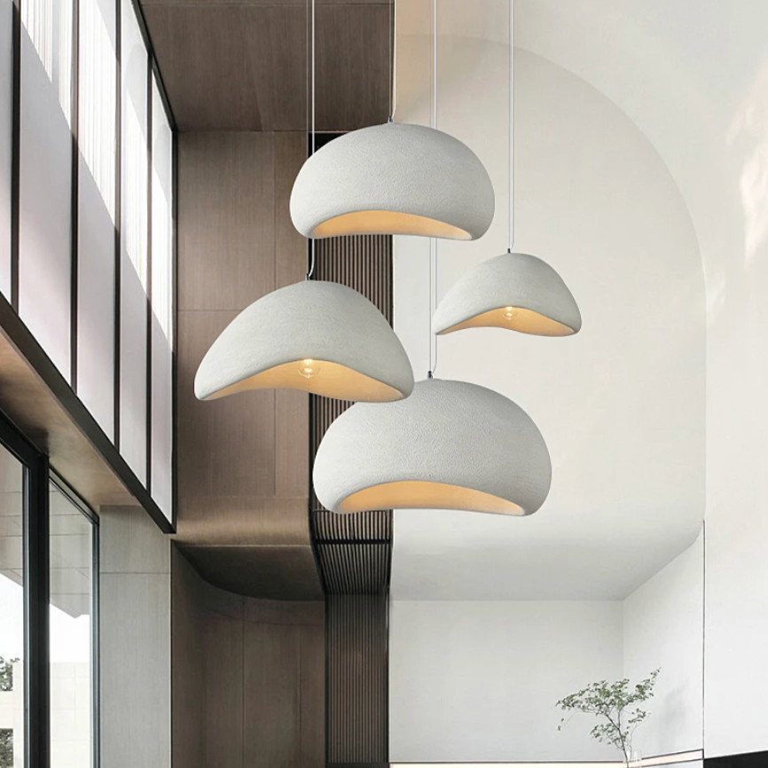 Lampe suspendue minimaliste avec texture naturelle et lumière d'ambiance chaleureuse pour salle à manger et salon | Sansotis