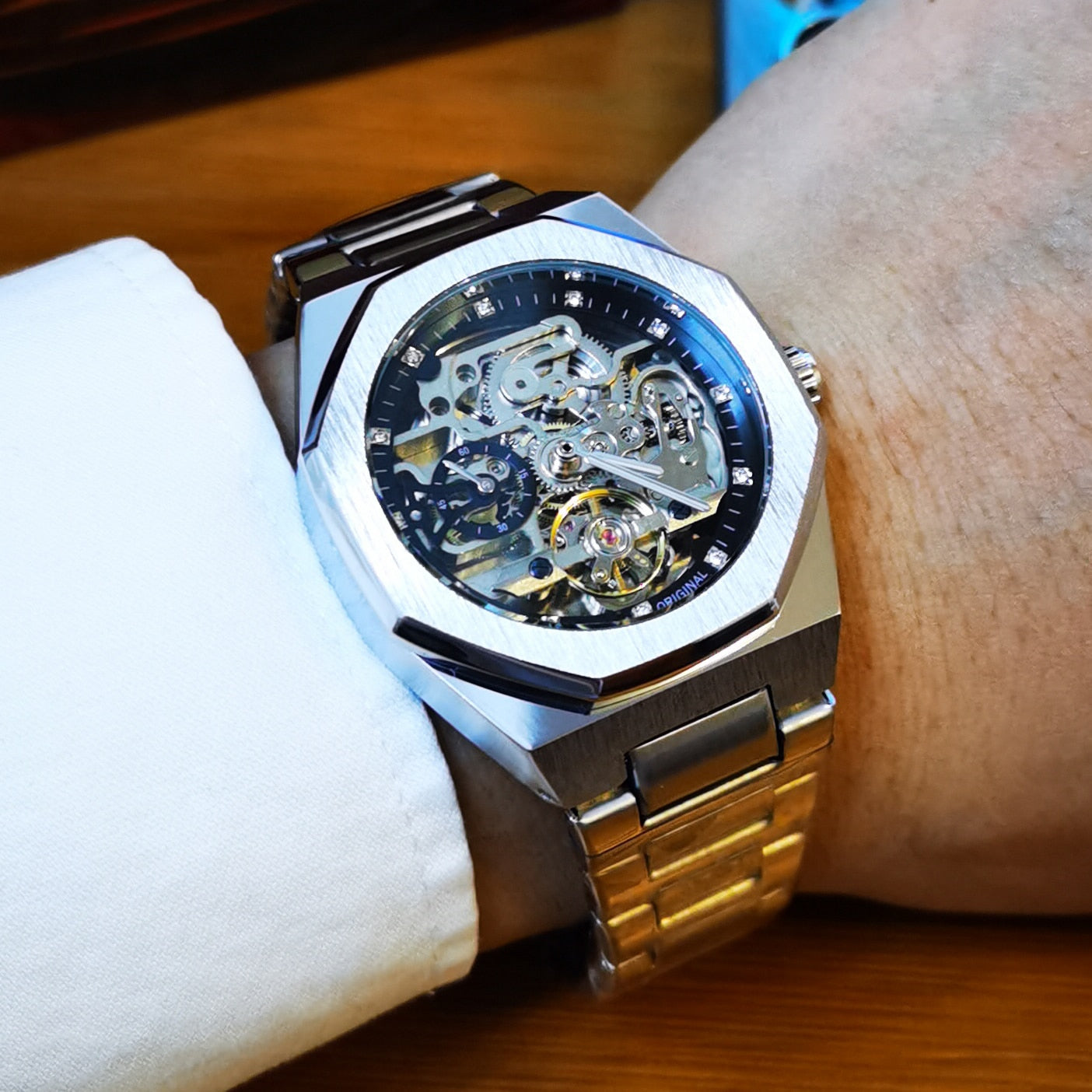 Montre mécanique Royale Skeleton pour hommes