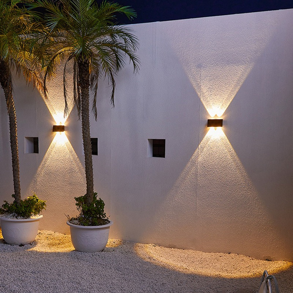 Applique murale extérieure moderne | Applique solaire à faisceau en X à LED