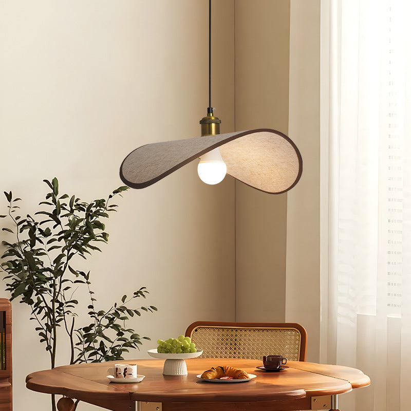 Lampe suspendue incurvée moderne | Conception en bois courbé avec accents de laiton