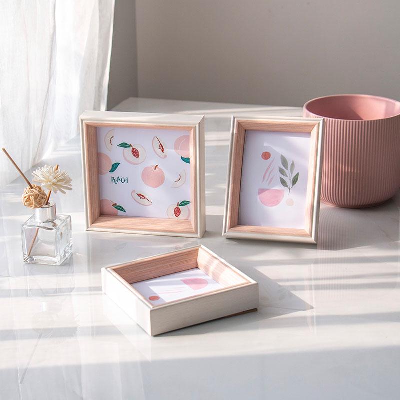 ElegantFrame – Cadre photo de luxe avec Golden Edge