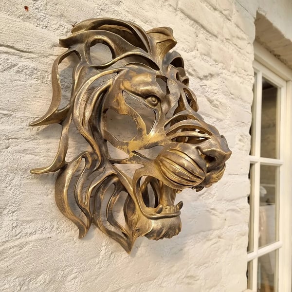 Décoration Murale Tête de Lion en Métal - Elégante et Solide