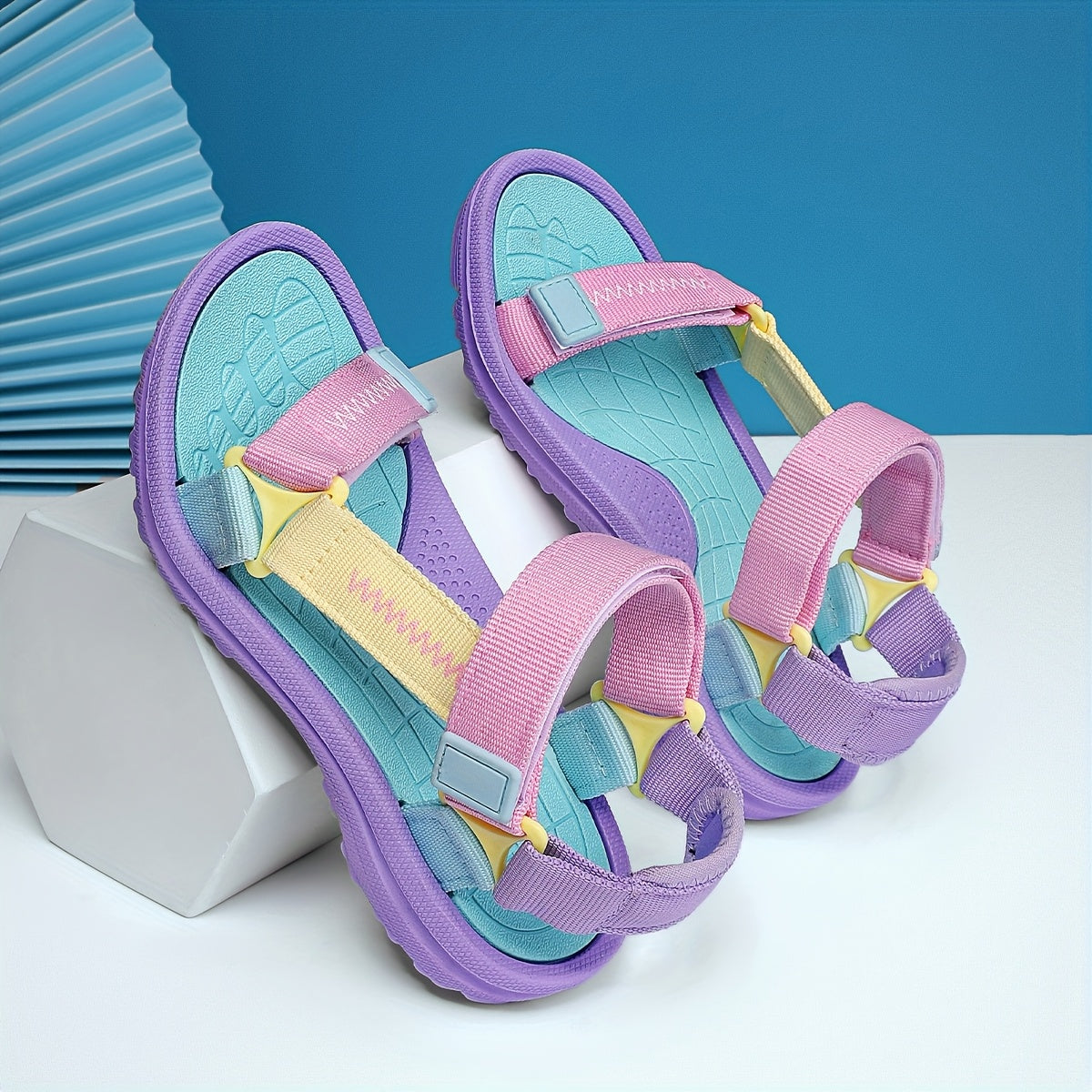 Sandales confortables pour filles, à lanières réglables et semelle légère