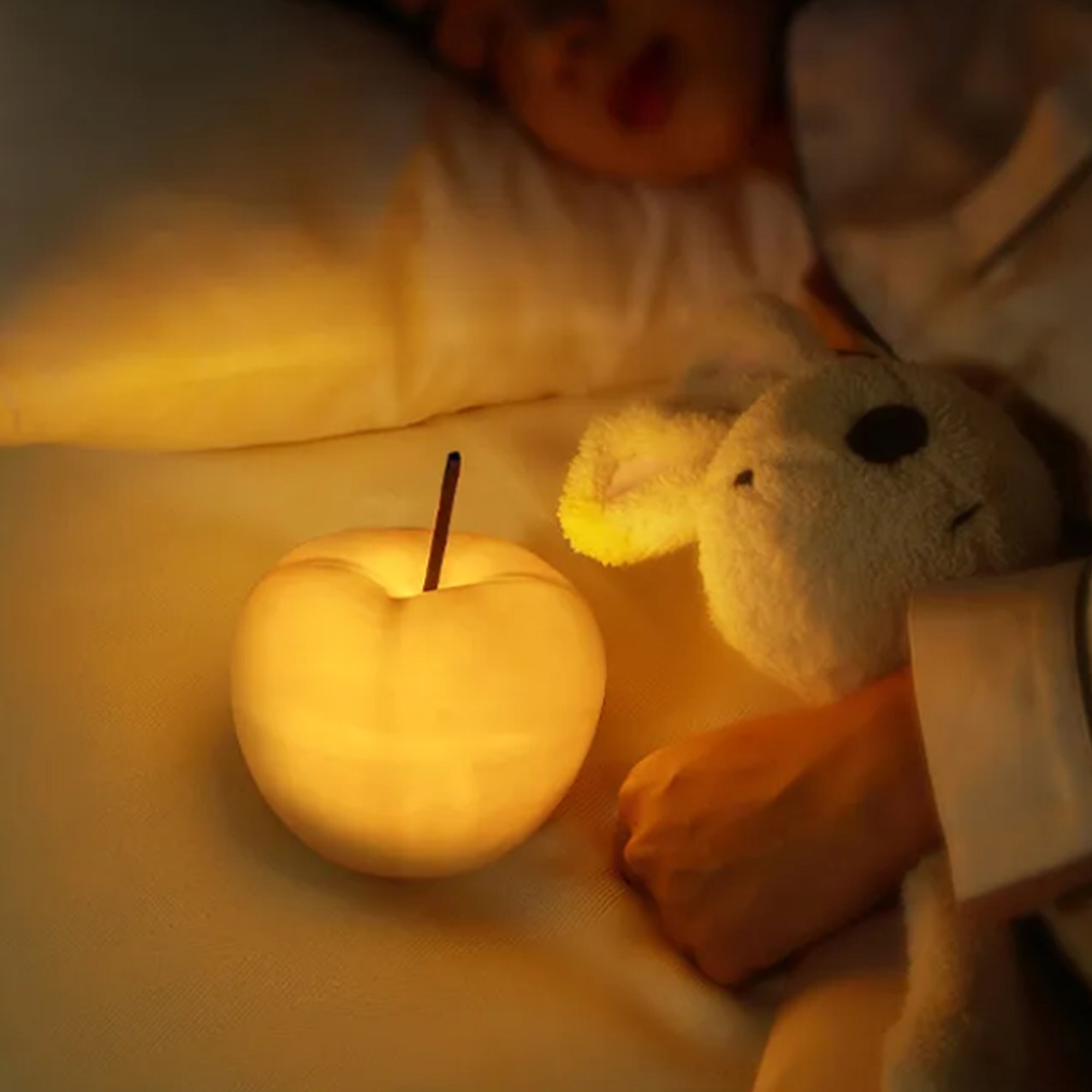 Lampe de table de chevet translucide Apple