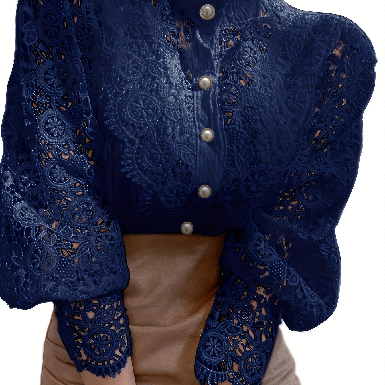 Blouse Victorienne Dentelle Florale & Boutons Perle Élégants