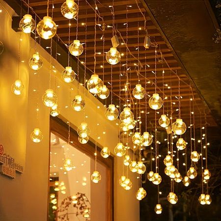 Guirlandes lumineuses avec globes suspendus