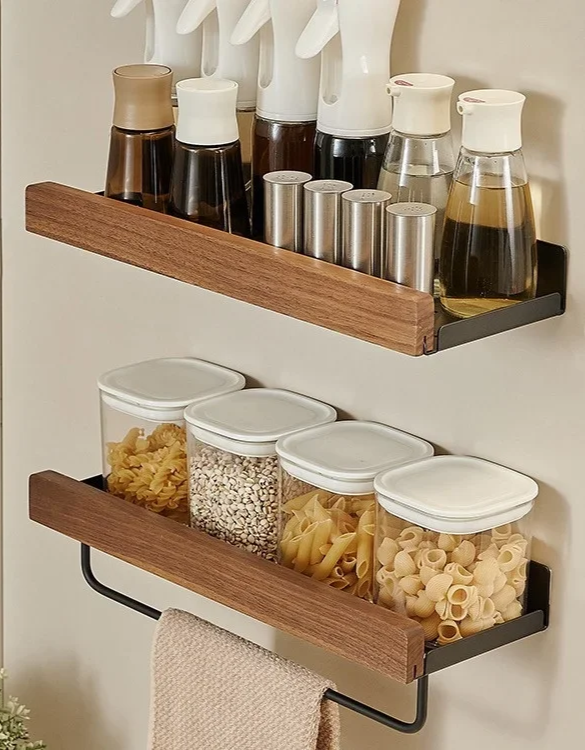 Etagère murale de cuisine en bois – modèle