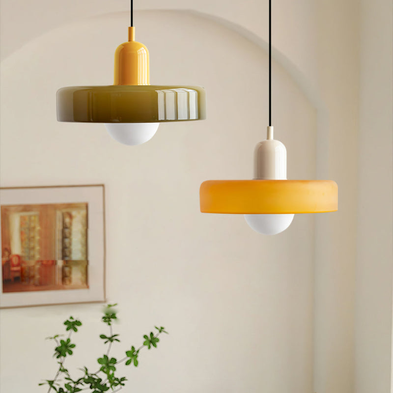 Lampe à suspension en verre colorée de style Bauhaus