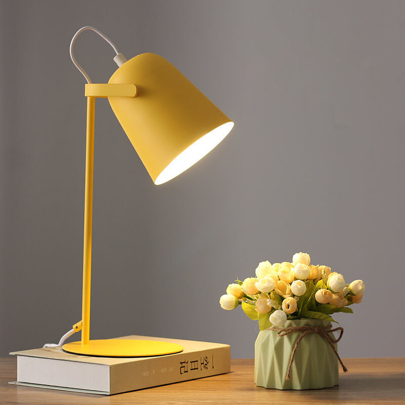 Lampe de table conique - Lampe de chevet en métal - Éclairage de style moderne