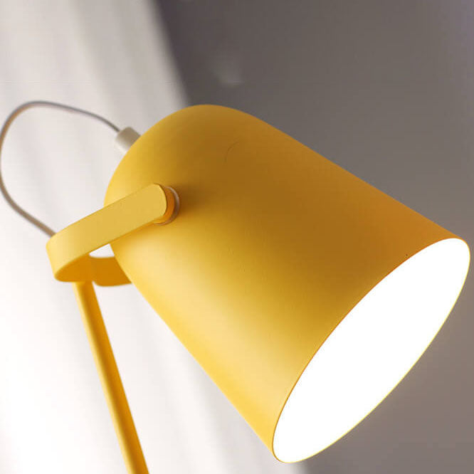 Lampe de table conique - Lampe de chevet en métal - Éclairage de style moderne