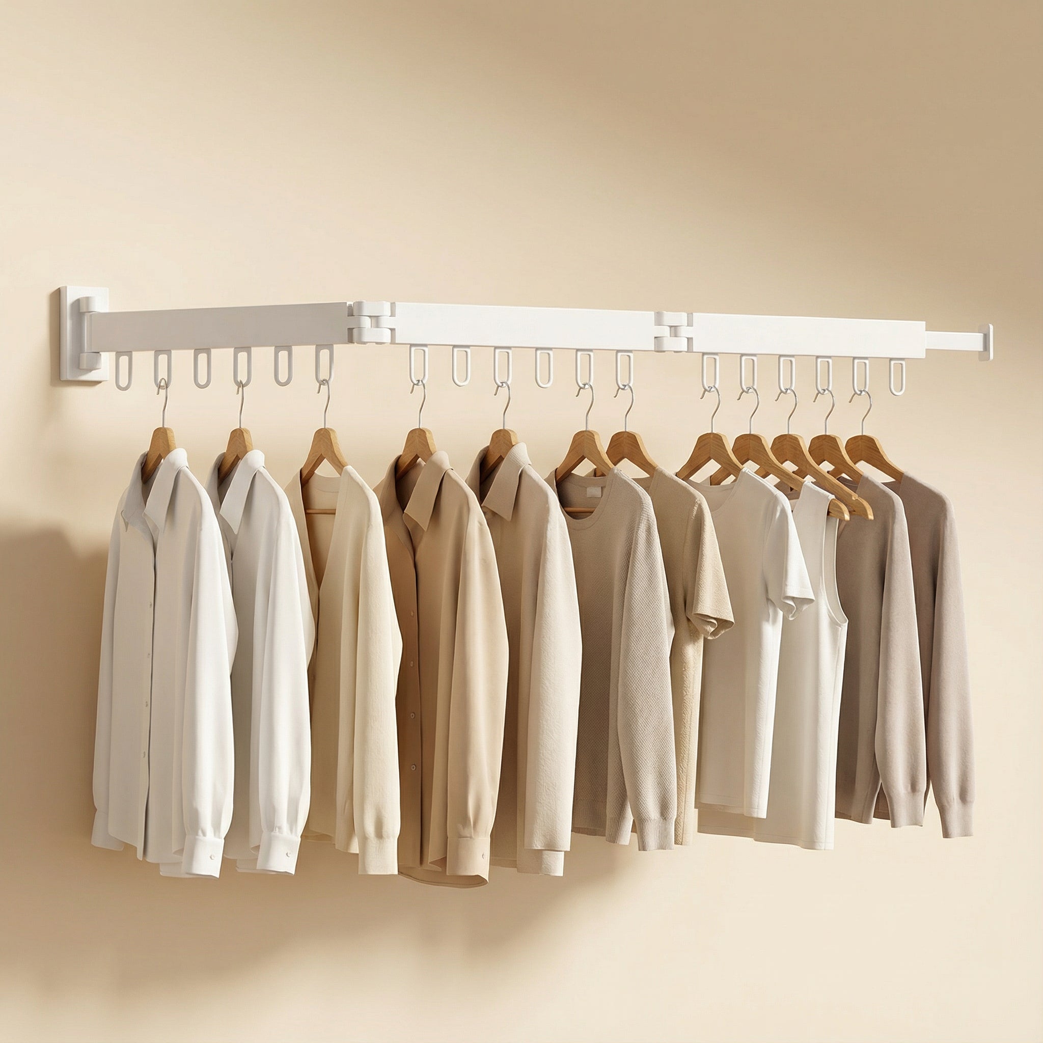 Étendoir mural rétractable pour vêtements avec design compact et robuste