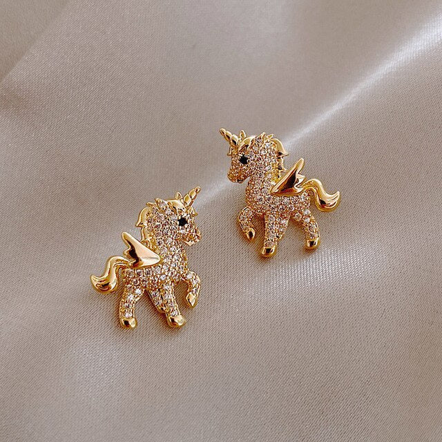 Boucles d'oreilles Auroria – Design Licorne Unique avec Zircone