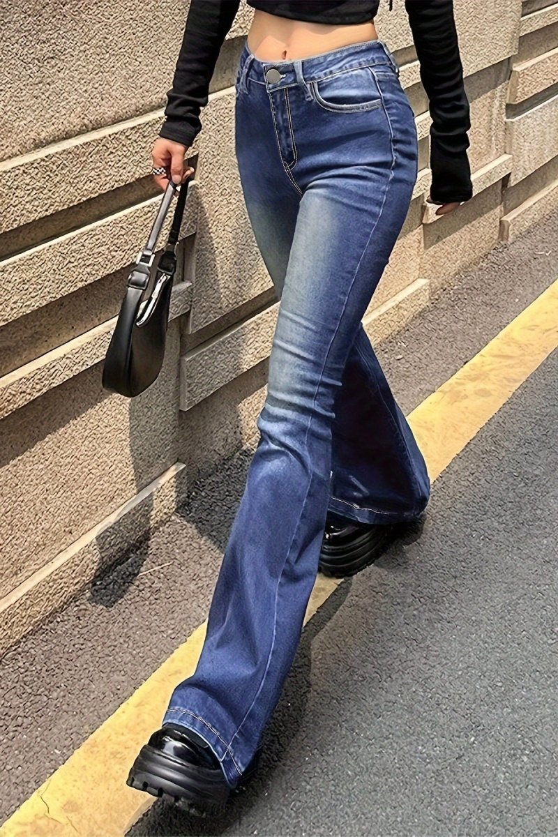 HAZEL – Jean évasé à taille moyenne classique