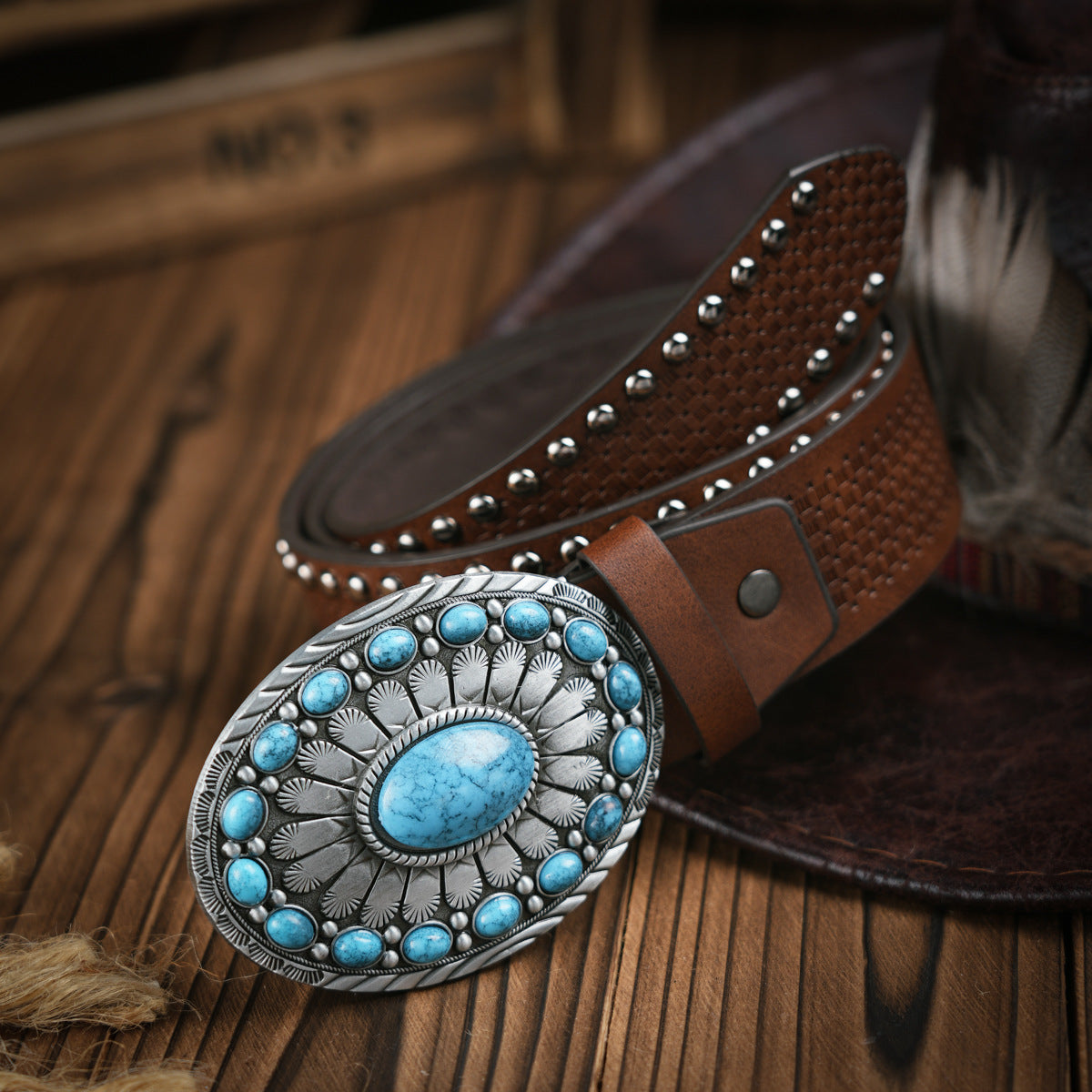 Ceinture pour hommes | Style occidental | Cuir végétalien et boucle en métal durable.