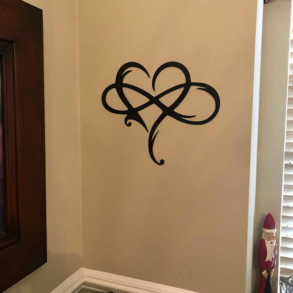 Décoration murale InfinityHeart – Sculpture murale en fer avec symbole de l'amour éternel