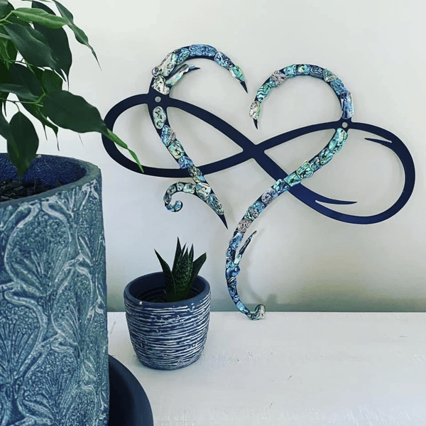 Décoration murale InfinityHeart – Sculpture murale en fer avec symbole de l'amour éternel