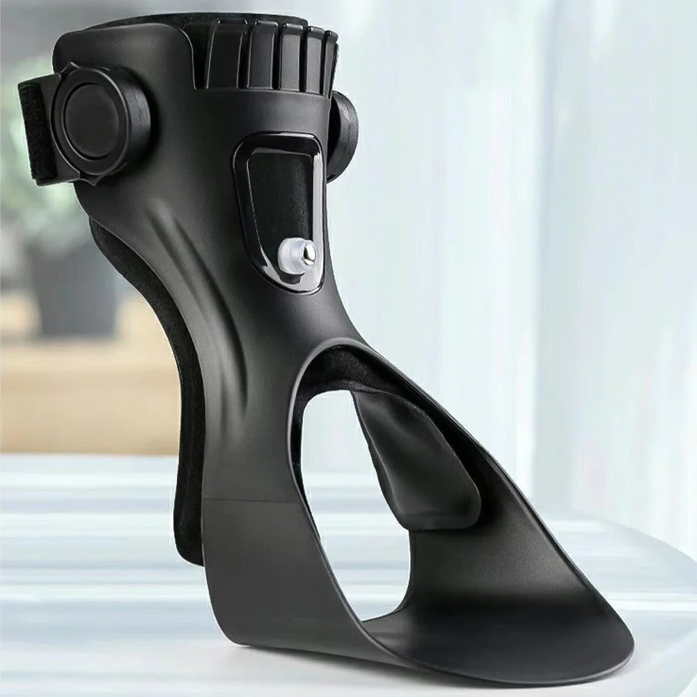 Orthèse réglable pour pied-tombant avec doublure respirante et élévation de la pointe