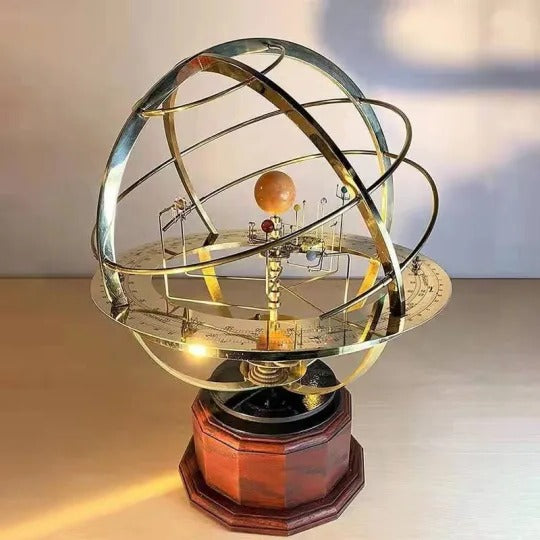 Réplique Mécanique Artisanale du Système Solaire en Laiton (5 Planètes)