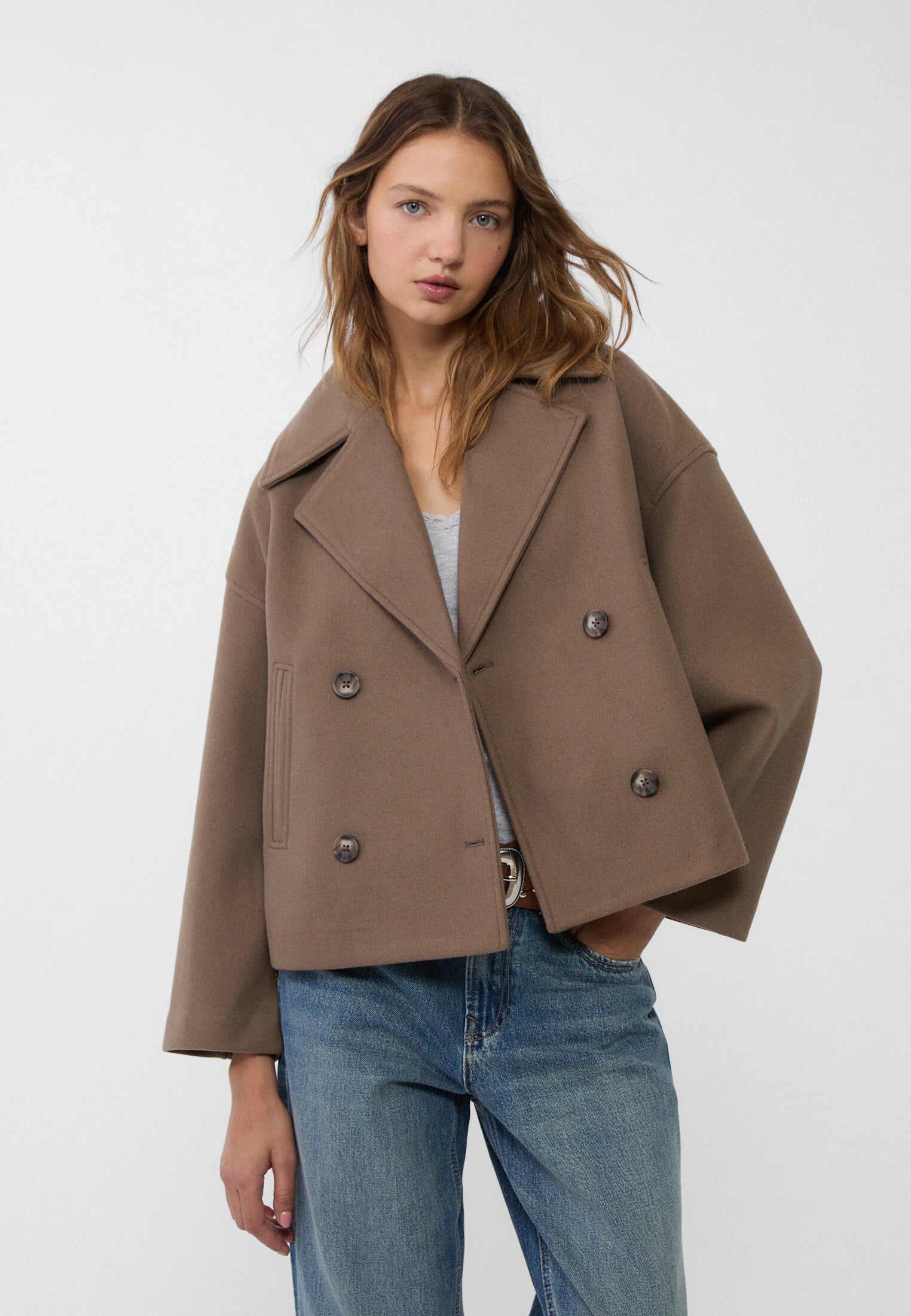 Veste courte à double boutonnage pour femme avec une coupe élégante pour l'automne-hiver