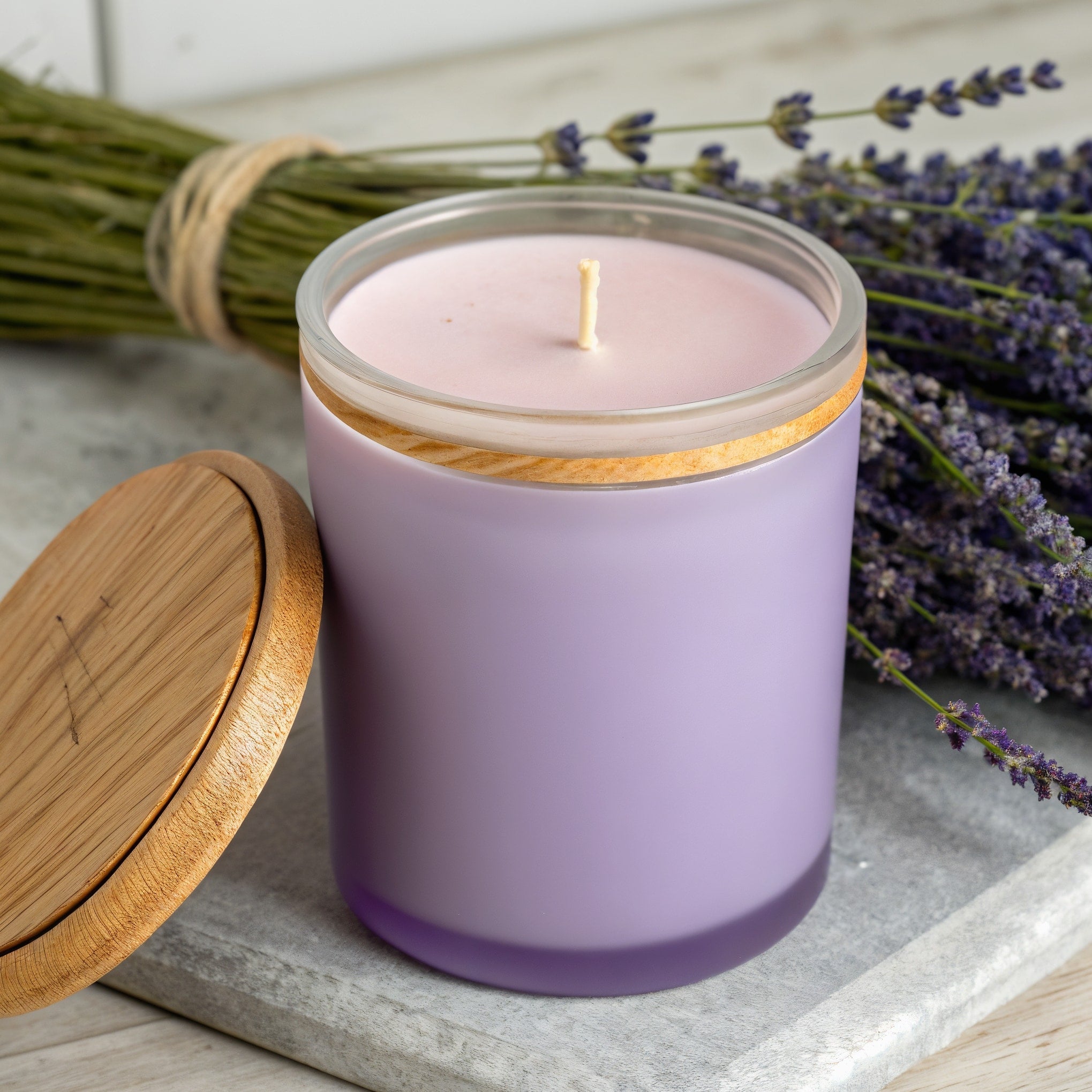 Bougie à la cire de soja Lavender Fields NARSAGO en pot de verre mat