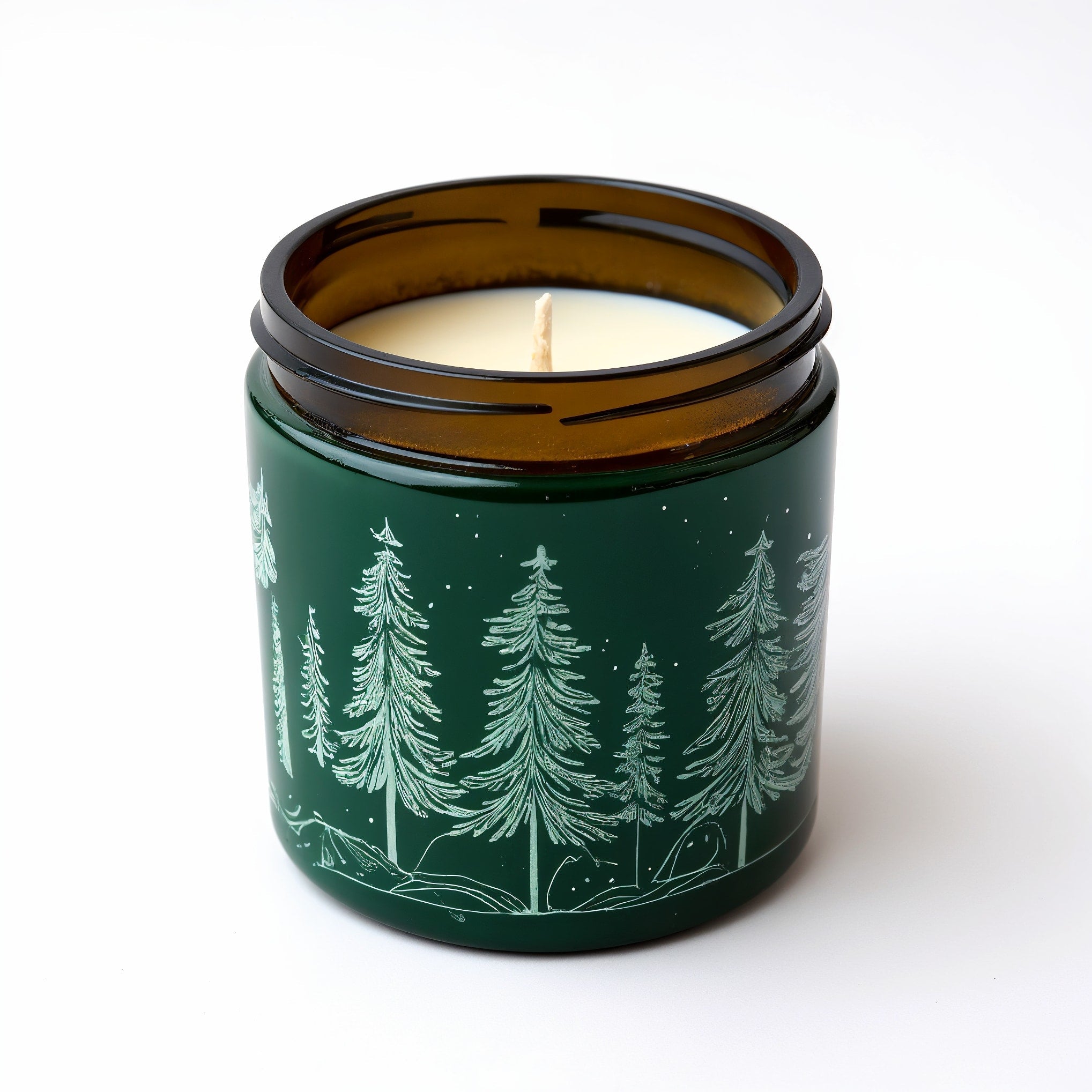 Bougie en cire de soja Forêt de pins NARSAGO — Pot vert foncé avec motif de pins